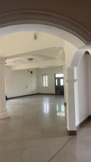 6bdrm House in Joseph Lamptey, American House for rent