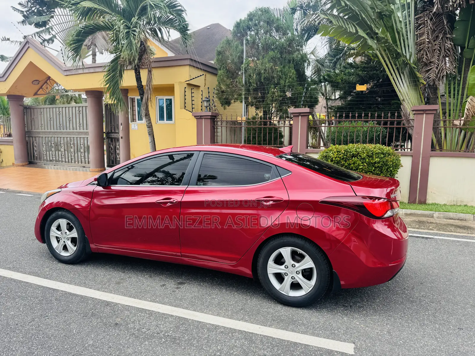 Hyundai Elantra Limited 4dr Sedan (1.8L 4cyl 6A) 2015 Red