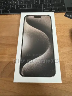 New Apple iPhone 15 Pro Max 512 GB Silver