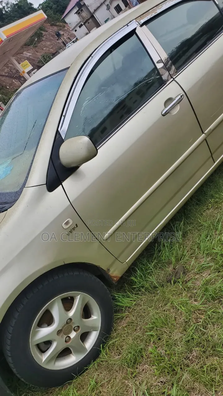 Toyota Auris Limited Sedan FWD (3.5L 6cyl 6A) 2010 Brown