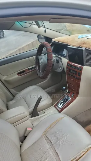 Toyota Auris Limited Sedan FWD (3.5L 6cyl 6A) 2010 Brown