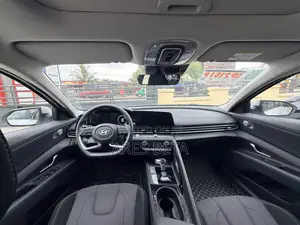 New Hyundai Elantra 2025 White