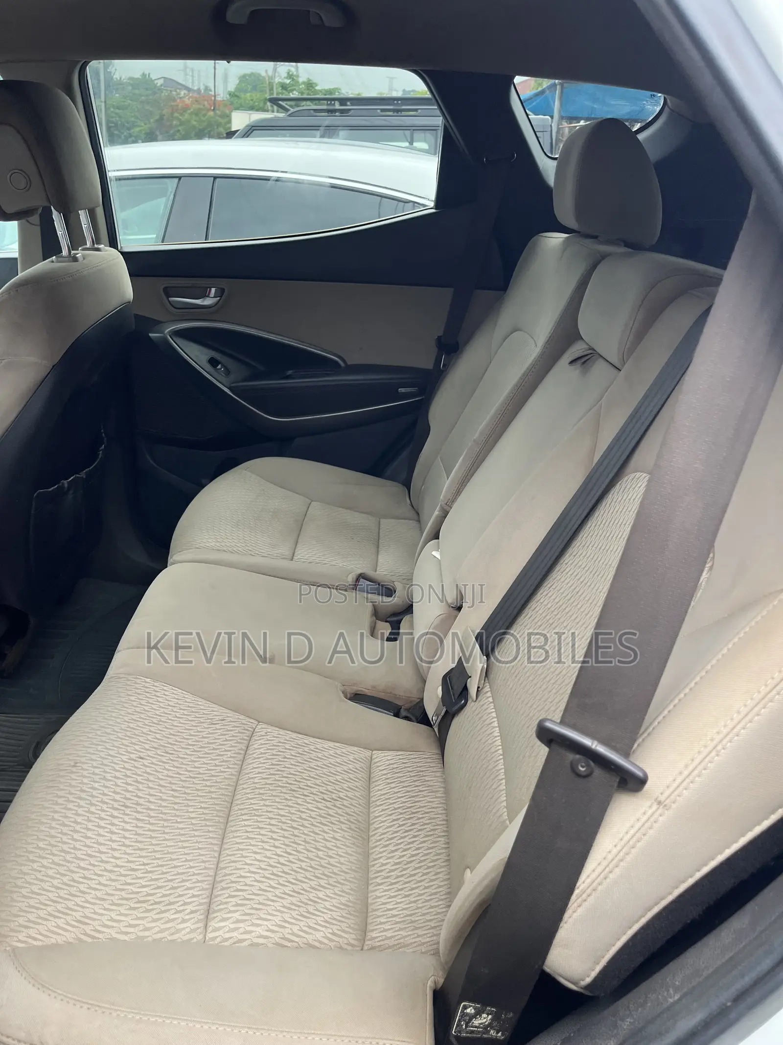 Hyundai Santa Fe SE AWD 2016 White