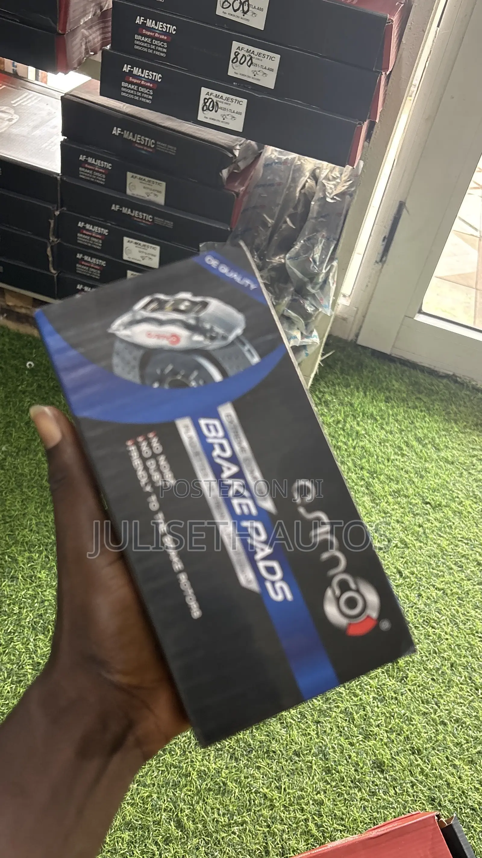 Landcruiser 300 Brake Pads