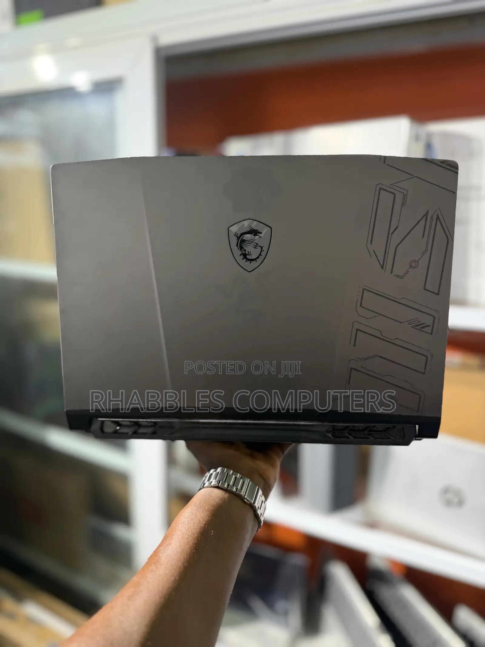 New Laptop MSI 16GB Intel Core i7 SSD 512GB