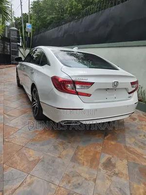 Honda Accord Touring 2.0T 2021 White