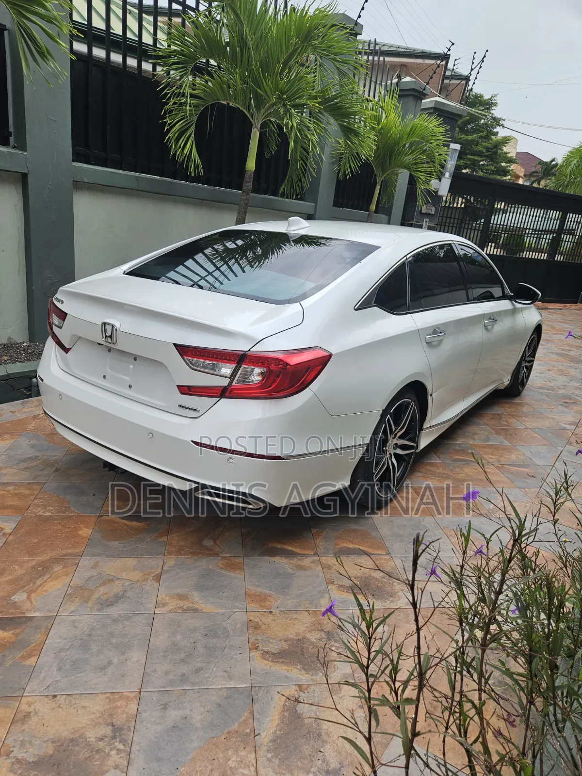 Honda Accord Touring 2.0T 2021 White