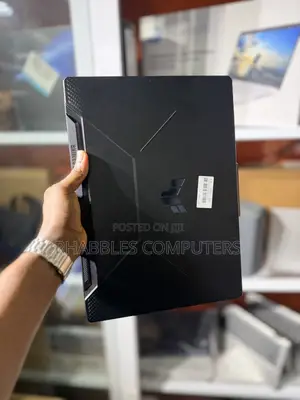 New Laptop MSI 16GB Intel Core i7 SSD 512GB