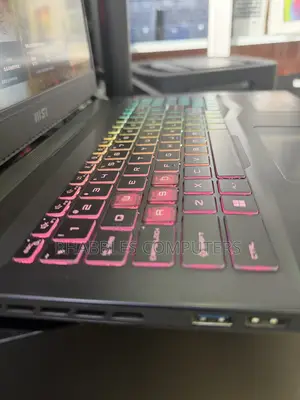New Laptop MSI 16GB Intel Core i7 SSD 512GB