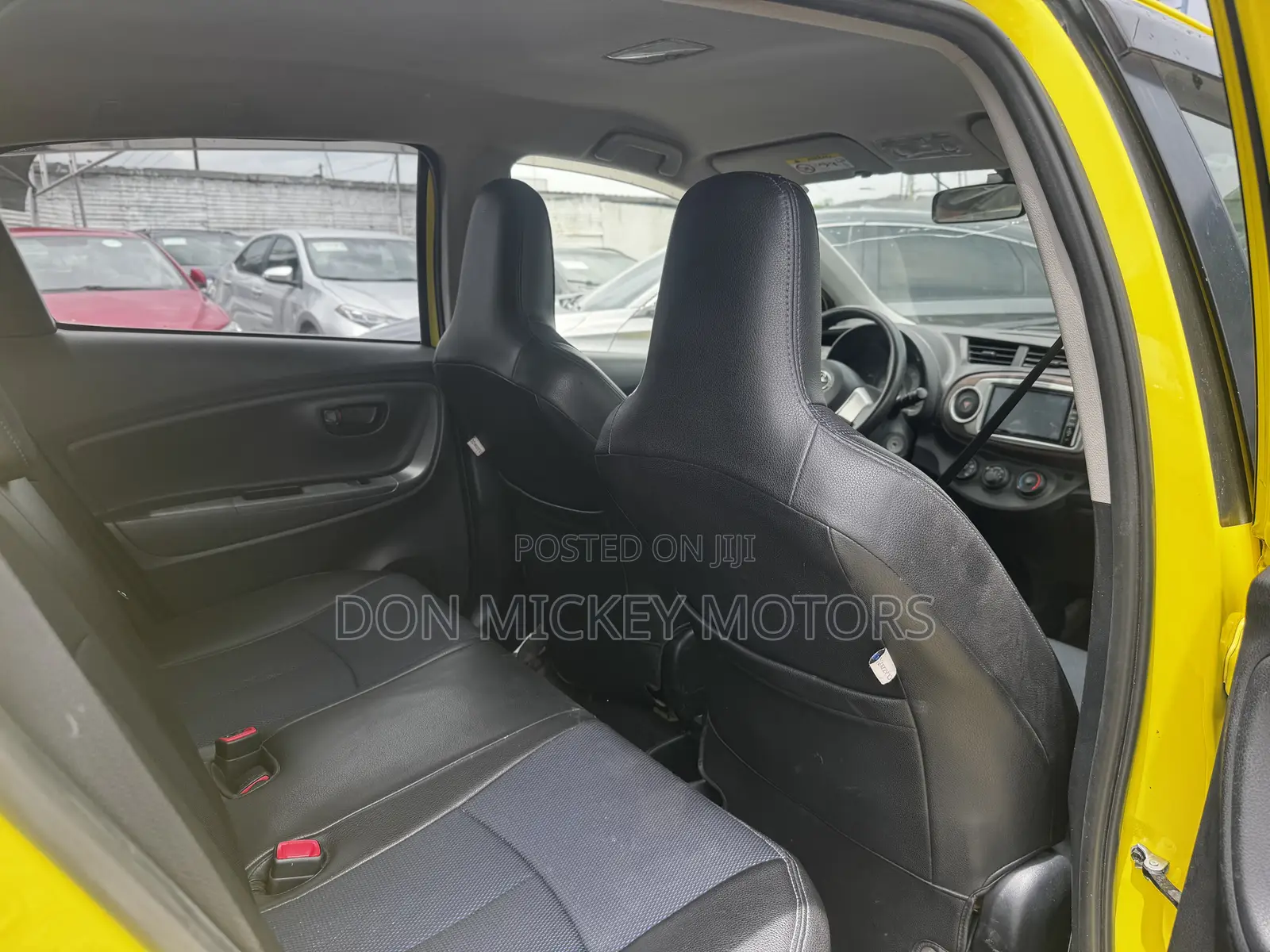 Toyota Vitz 1.0 FWD 5dr 2015 Yellow