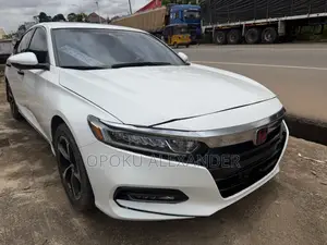 Honda Accord 2018 White