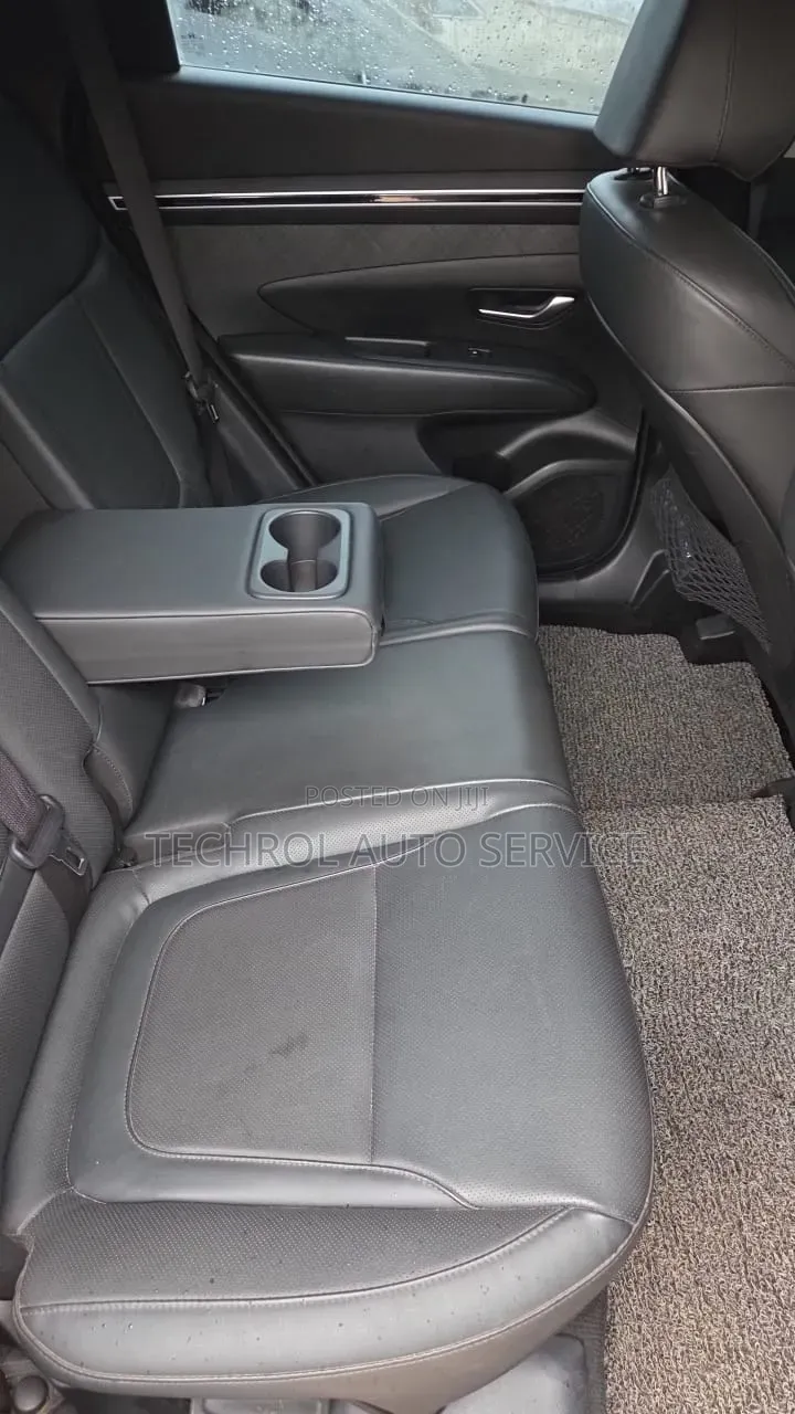 Hyundai Tucson SE 2022 Gray
