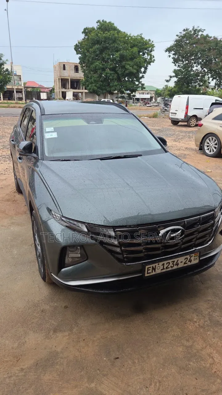 Hyundai Tucson SE 2022 Gray