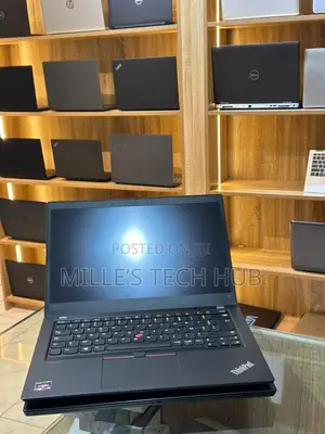 Laptop Lenovo ThinkPad X13 Gen 4 16GB AMD Ryzen 5 SSD 256GB
