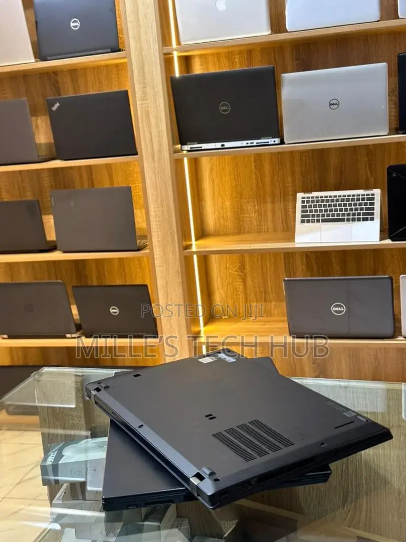 Laptop Lenovo ThinkPad X13 Gen 4 16GB AMD Ryzen 5 SSD 256GB