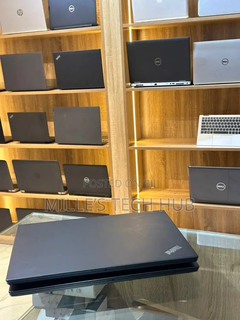 Laptop Lenovo ThinkPad X13 Gen 4 16GB AMD Ryzen 5 SSD 256GB