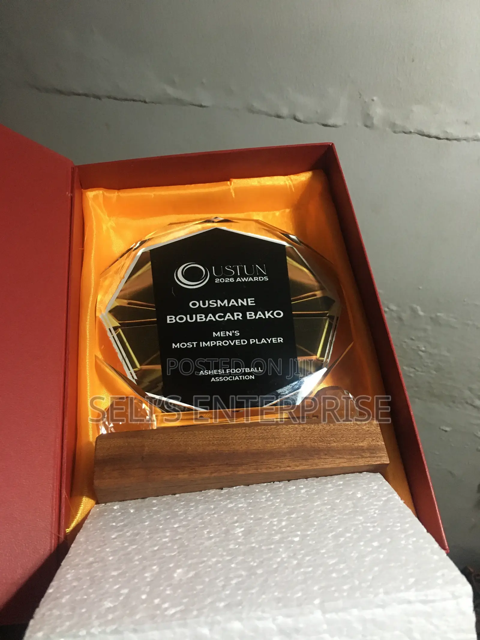 Plaque With Branding