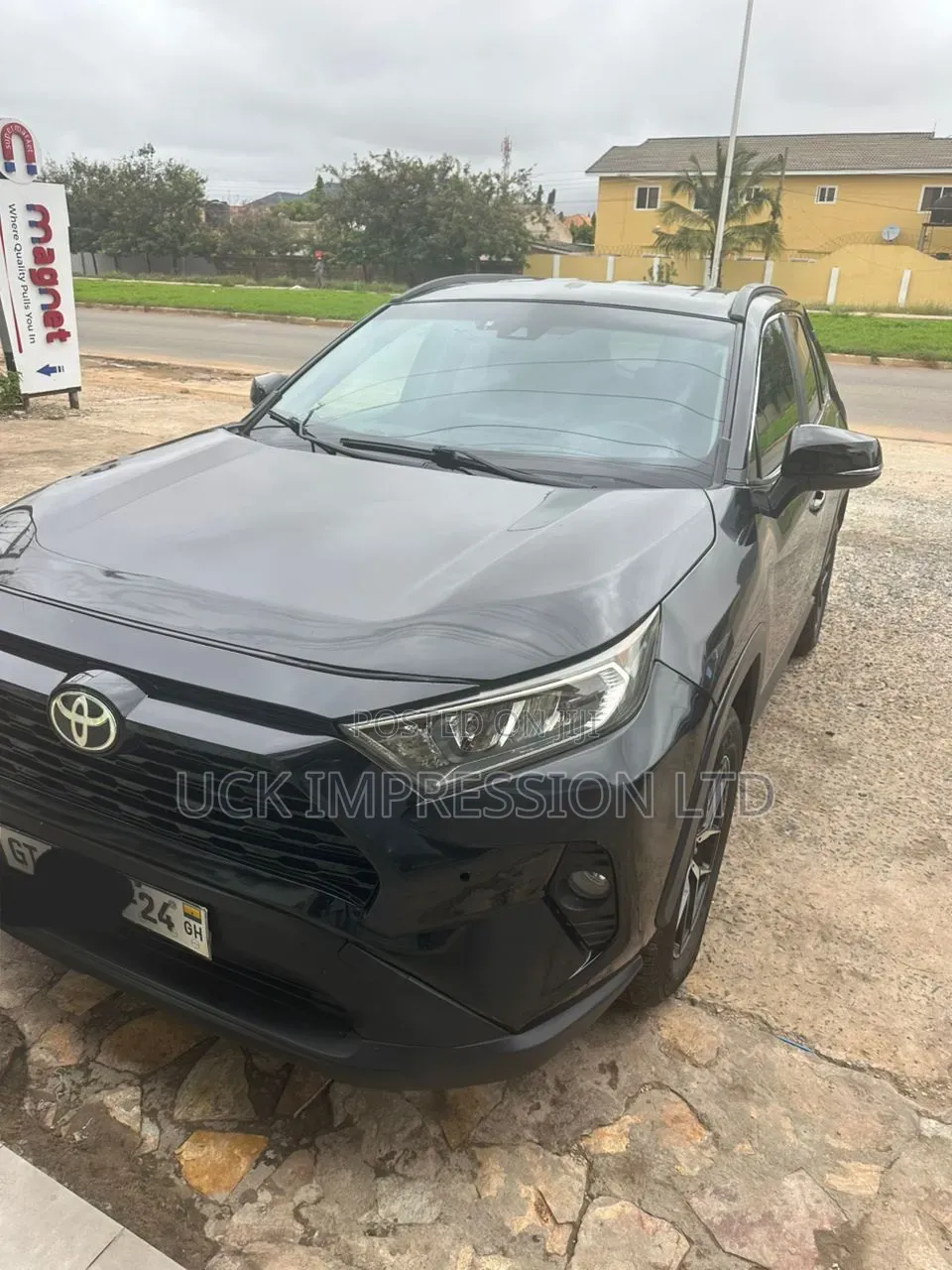 Toyota RAV4 2022 Blue