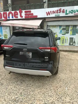 Toyota RAV4 2022 Blue