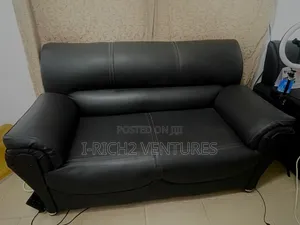 Slightly Used Couche