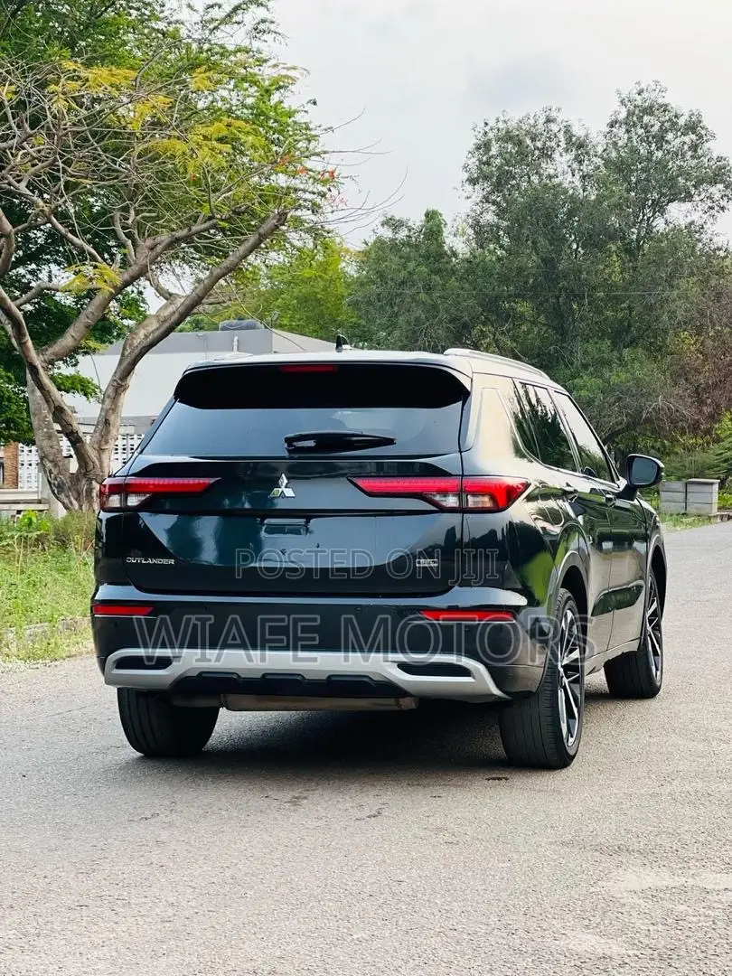 Mitsubishi Outlander SEL 2022 Black