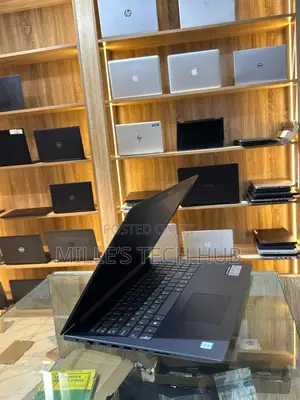 Laptop Lenovo IdeaPad 330 8GB Intel Core i5 SSD 256GB