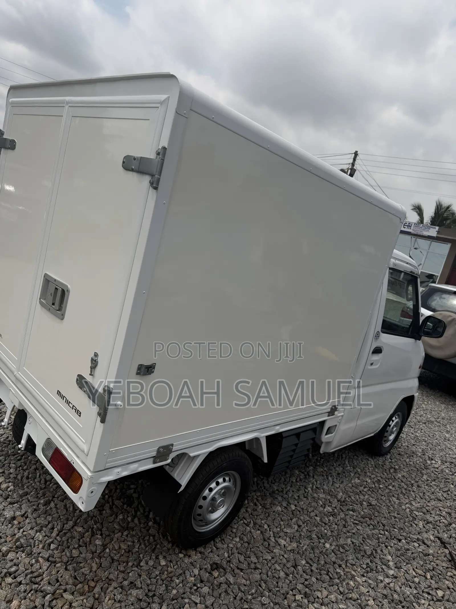 Mitsubishi Mini Truck