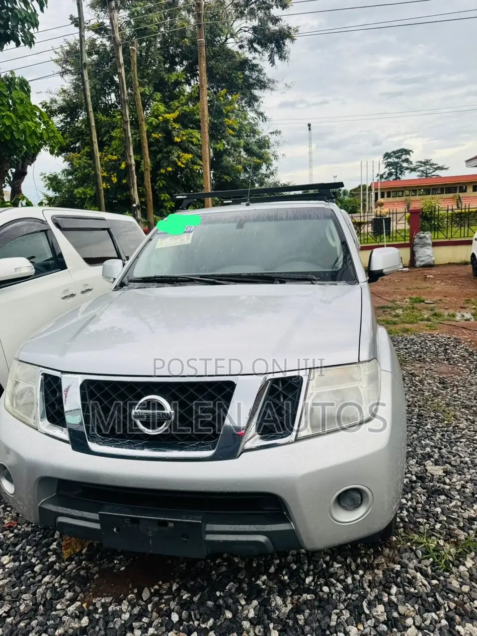 Nissan Navara 2012 Silver