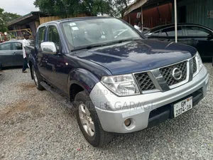 Nissan Navara 2015 Black