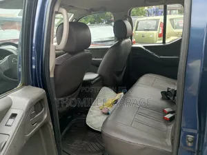 Nissan Navara 2015 Black