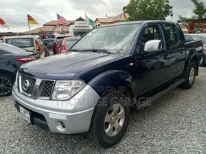 Nissan Navara 2015 Black