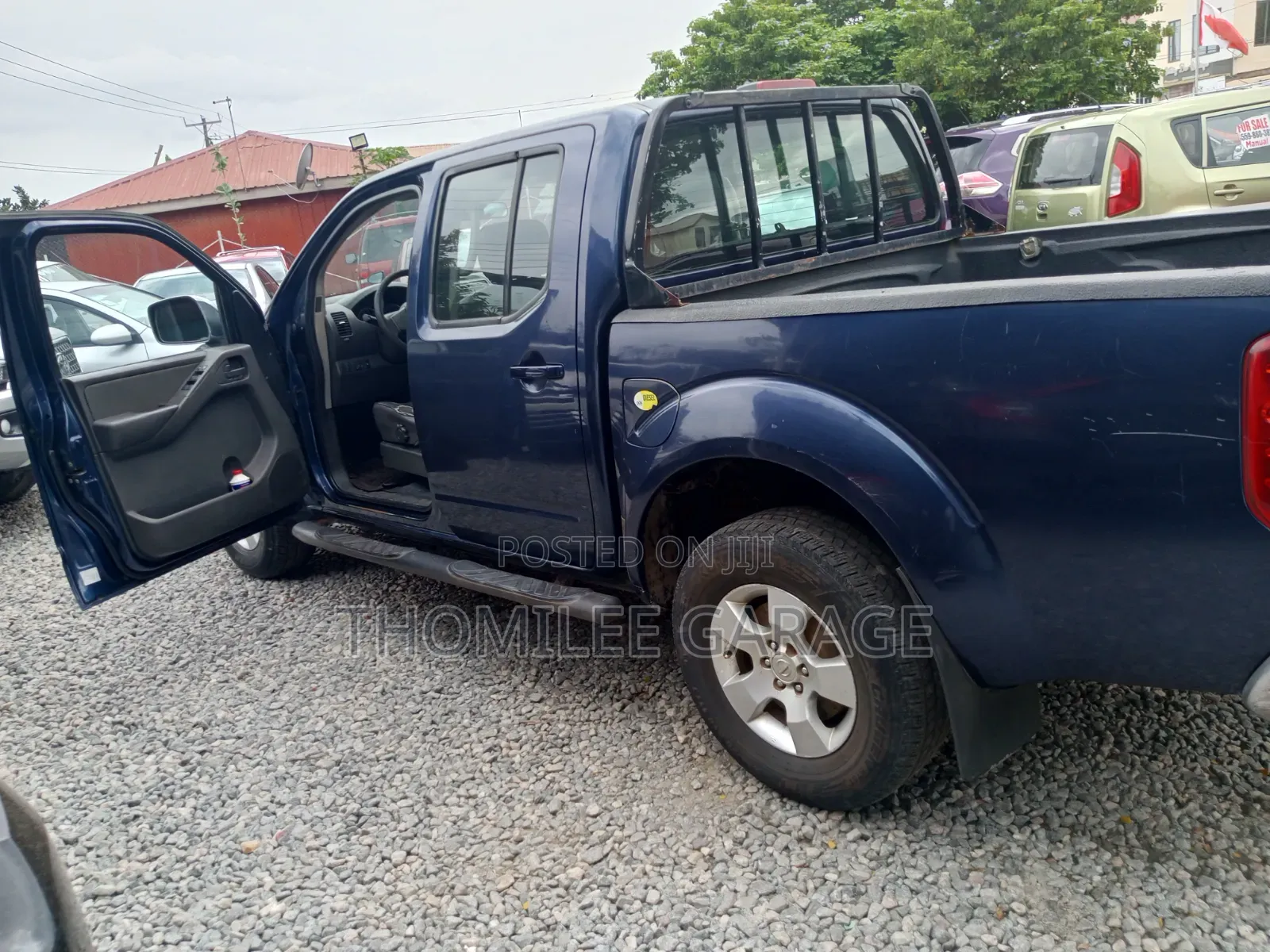 Nissan Navara 2015 Black
