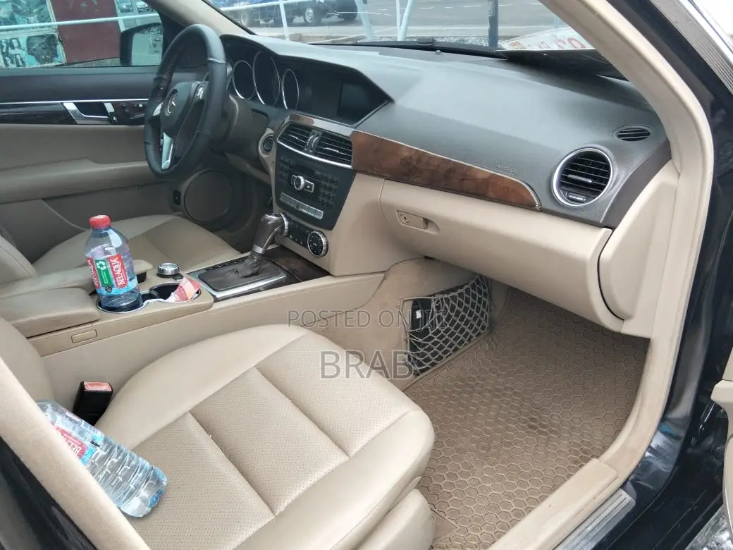 Mercedes-Benz C250 2013 Black