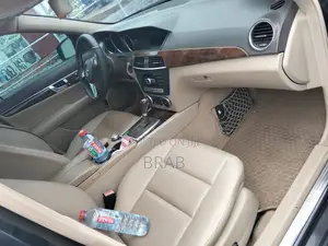 Mercedes-Benz C250 2013 Black