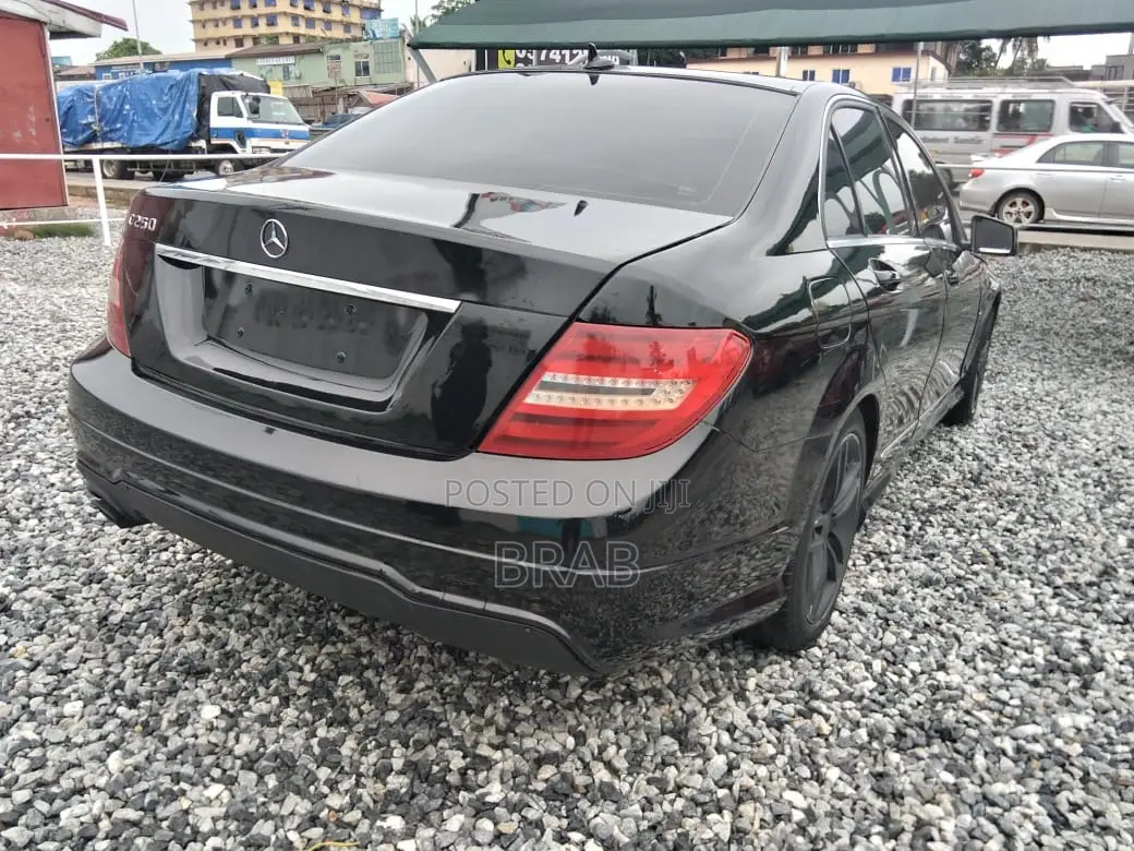 Mercedes-Benz C250 2013 Black