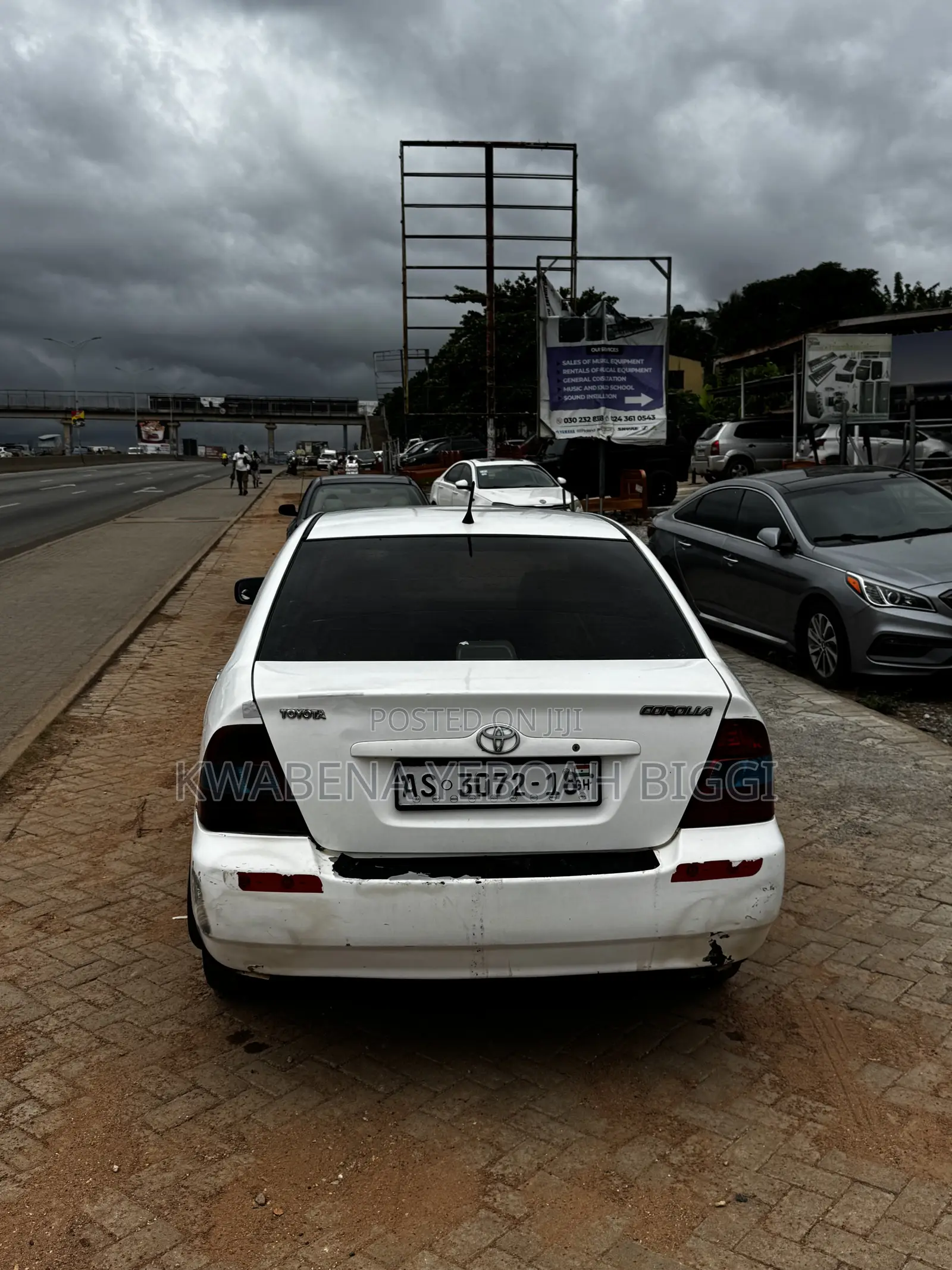 Toyota Corolla 2002 White