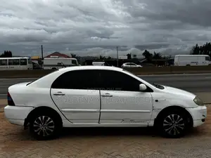 Toyota Corolla 2002 White