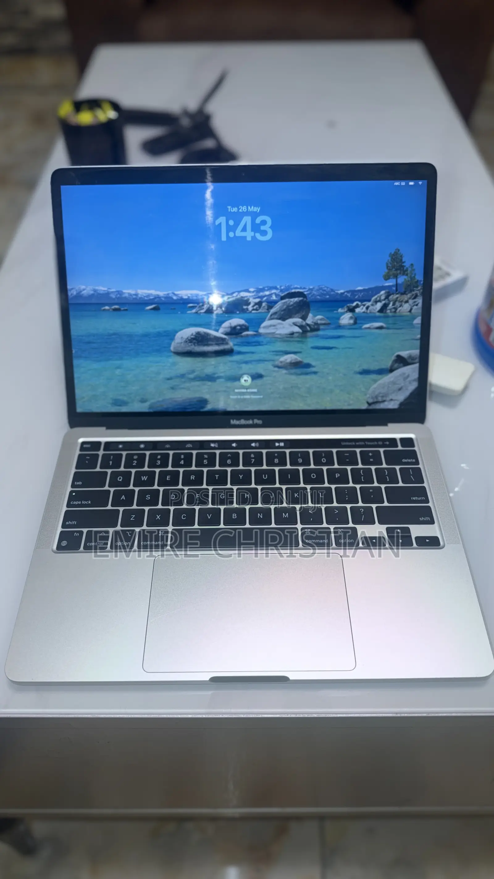 Laptop Apple MacBook Pro 2022 M2 16GB Apple M2 SSD 256GB