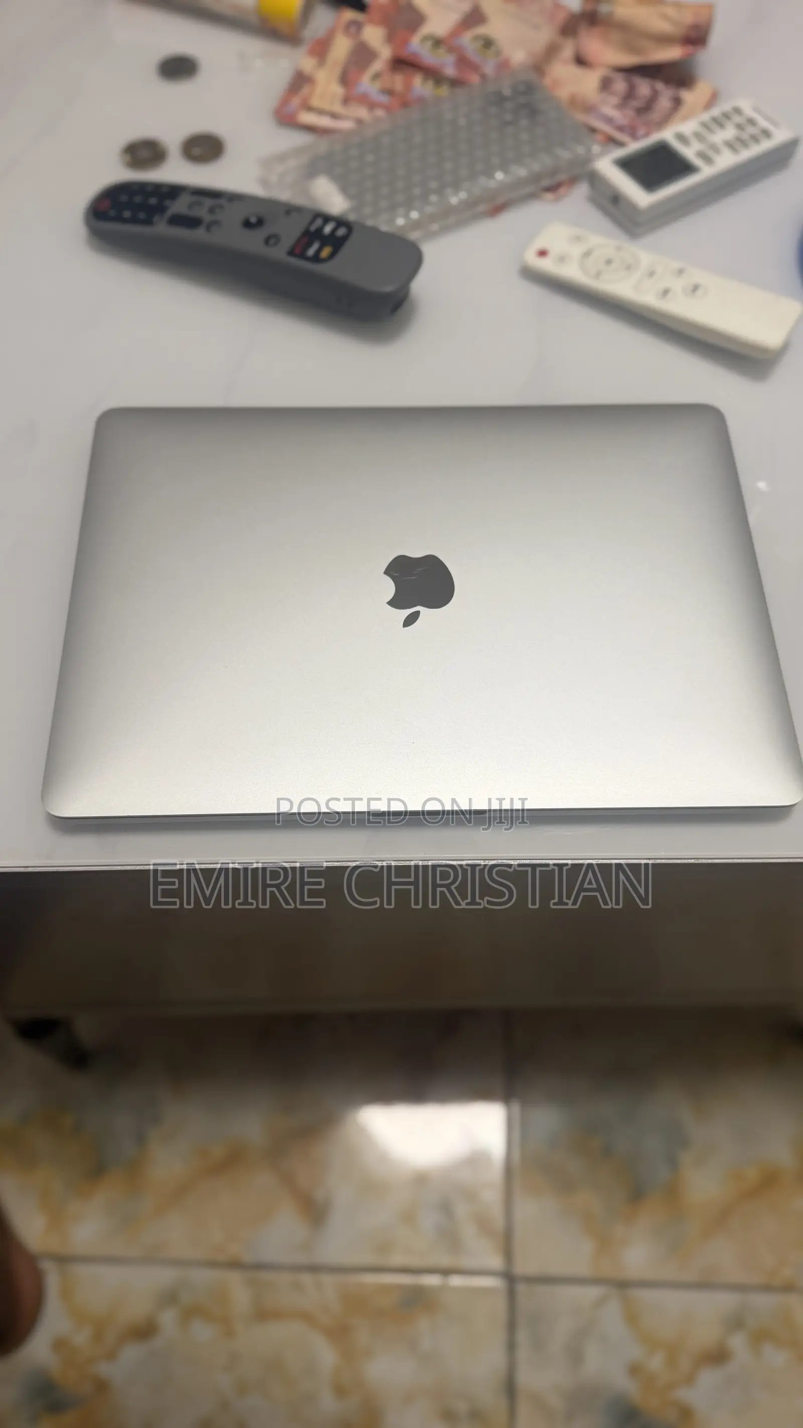 Laptop Apple MacBook Pro 2022 M2 16GB Apple M2 SSD 256GB