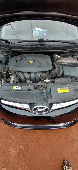 Hyundai Elantra SE Sedan FWD (1.8L 4cyl 6A) 2016 Black
