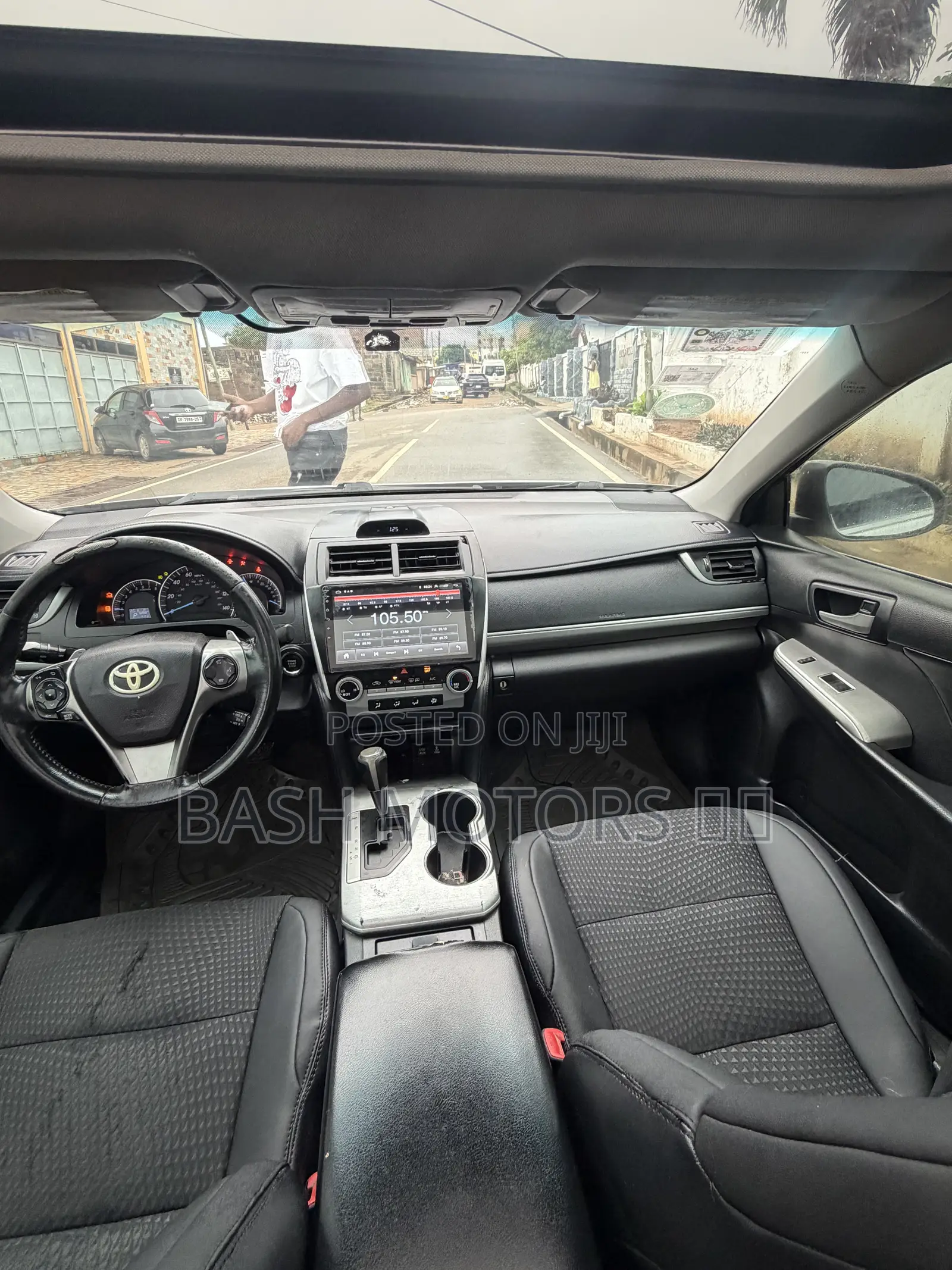 Toyota Camry SE 4dr Sedan (2.5L 4cyl 6A) 2014 Silver
