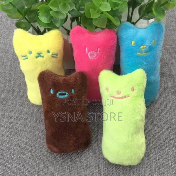 Teeth Gridding Catnip Toy