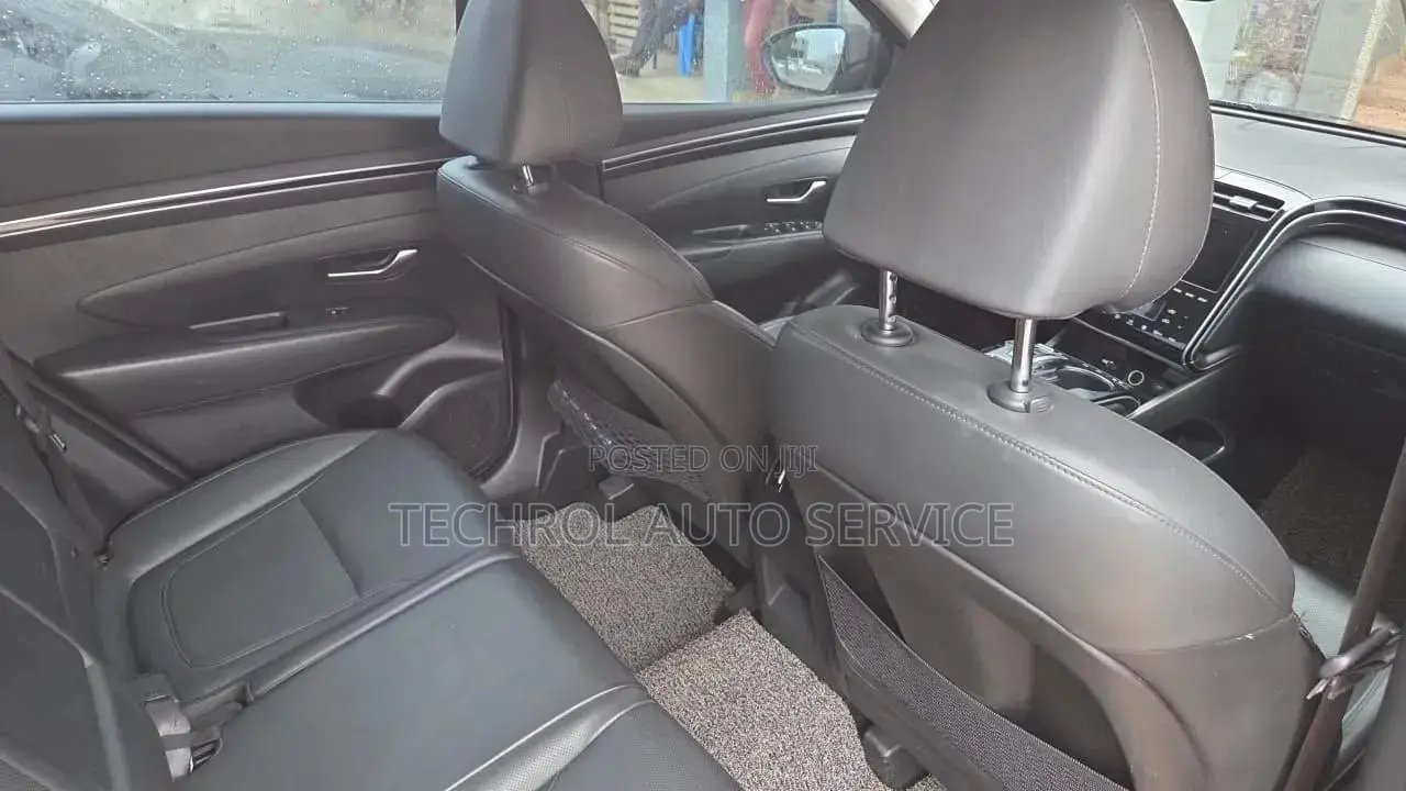 Hyundai Tucson SE 2022 Gray