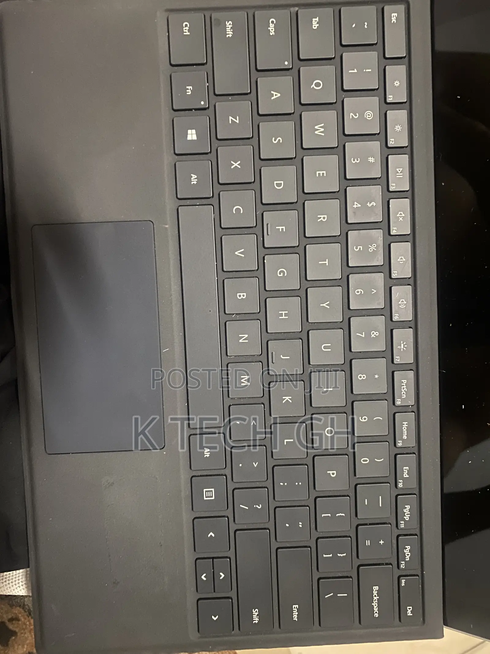 New Laptop Microsoft Surface Pro 7 8GB Intel Core i5 SSD 128GB
