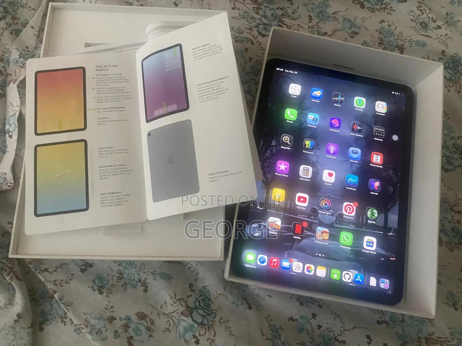 New Apple iPad Air (2022) 64 GB Gray