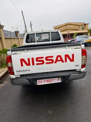 Nissan Navara 2017 White