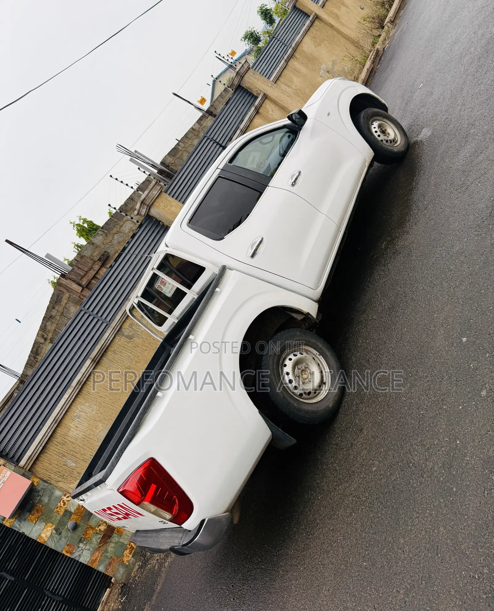 Nissan Navara 2017 White