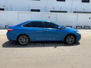 Toyota Camry LE 4dr Sedan (2.5L 4cyl 6A) 2017 Blue
