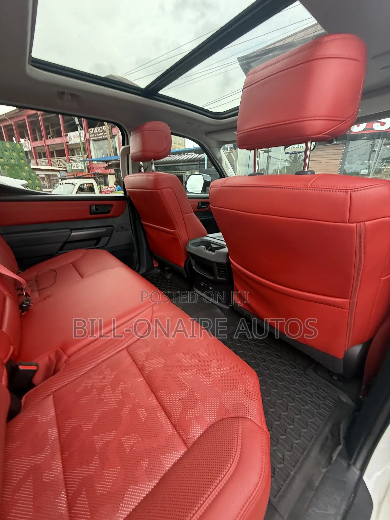 Toyota Tundra 2023 White
