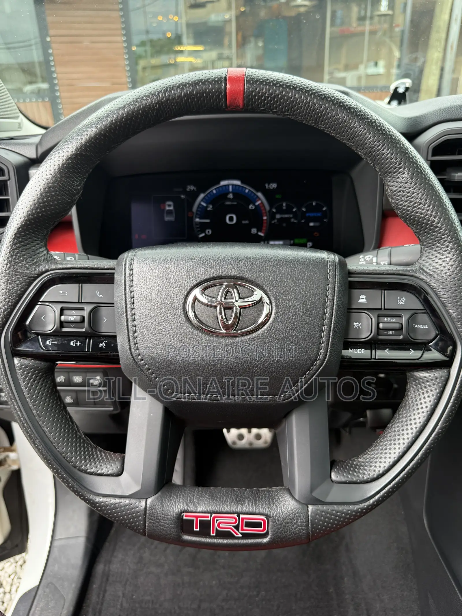 Toyota Tundra 2023 White